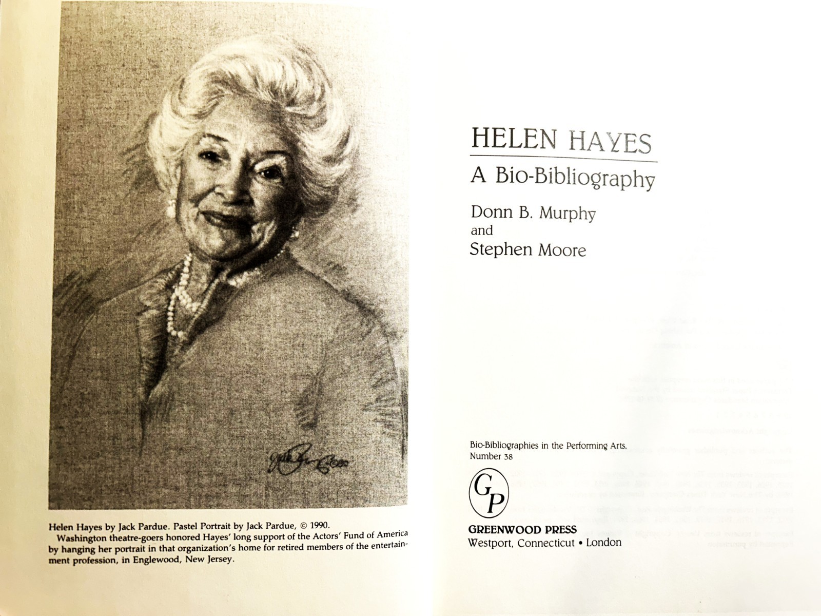 1993 1st EDITION HC BOOK «HELEN HAYES A BIO-BIBLIOGRAPHY» Murphy/Moore Actress