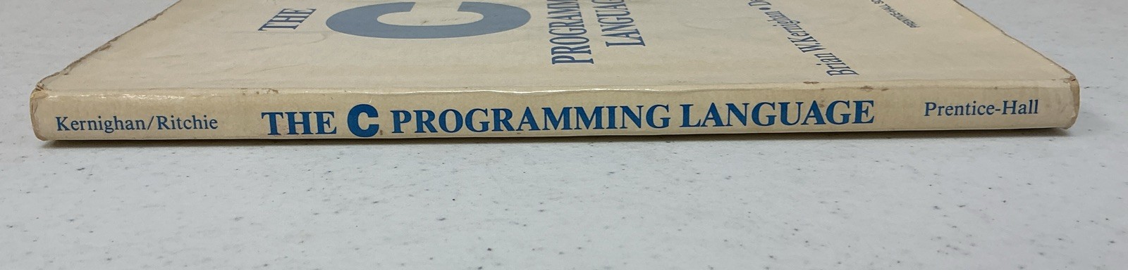 THE C PROGRAMMING LANGUAGE BY BRIAN W. KERNIGHAN & DENNIS M. RITCHIE, FREE SHIP