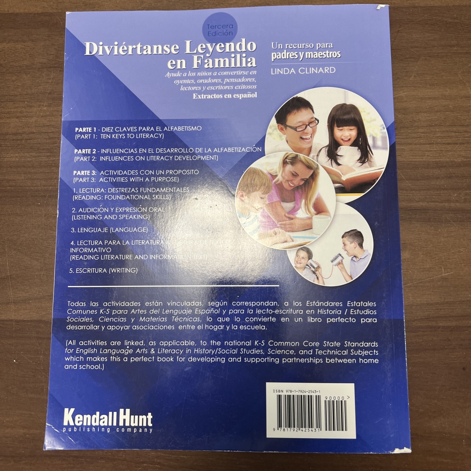 Family Time Reading Fun Spanish Extracts by Linda M Clinard, Tercera Edición